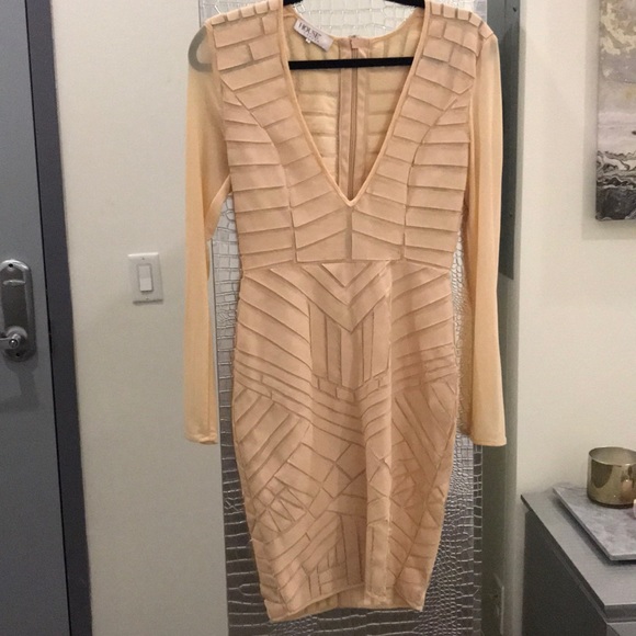 House of CB Dresses & Skirts - House of CB peach body-con dress!